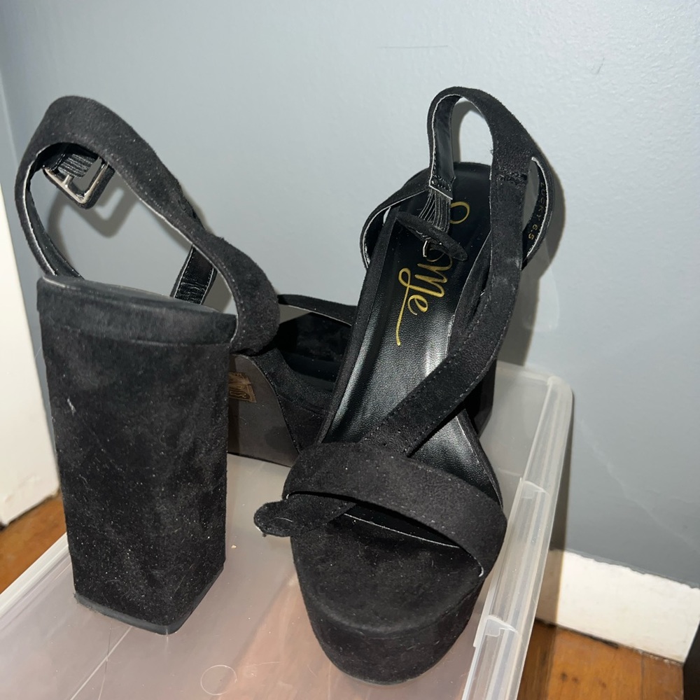 Chunky Black Heels